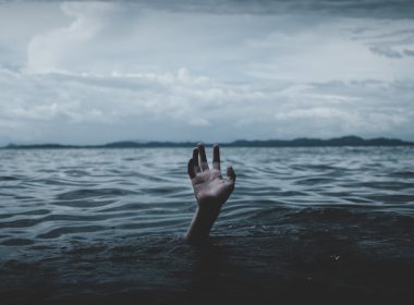 a person drowns underwater