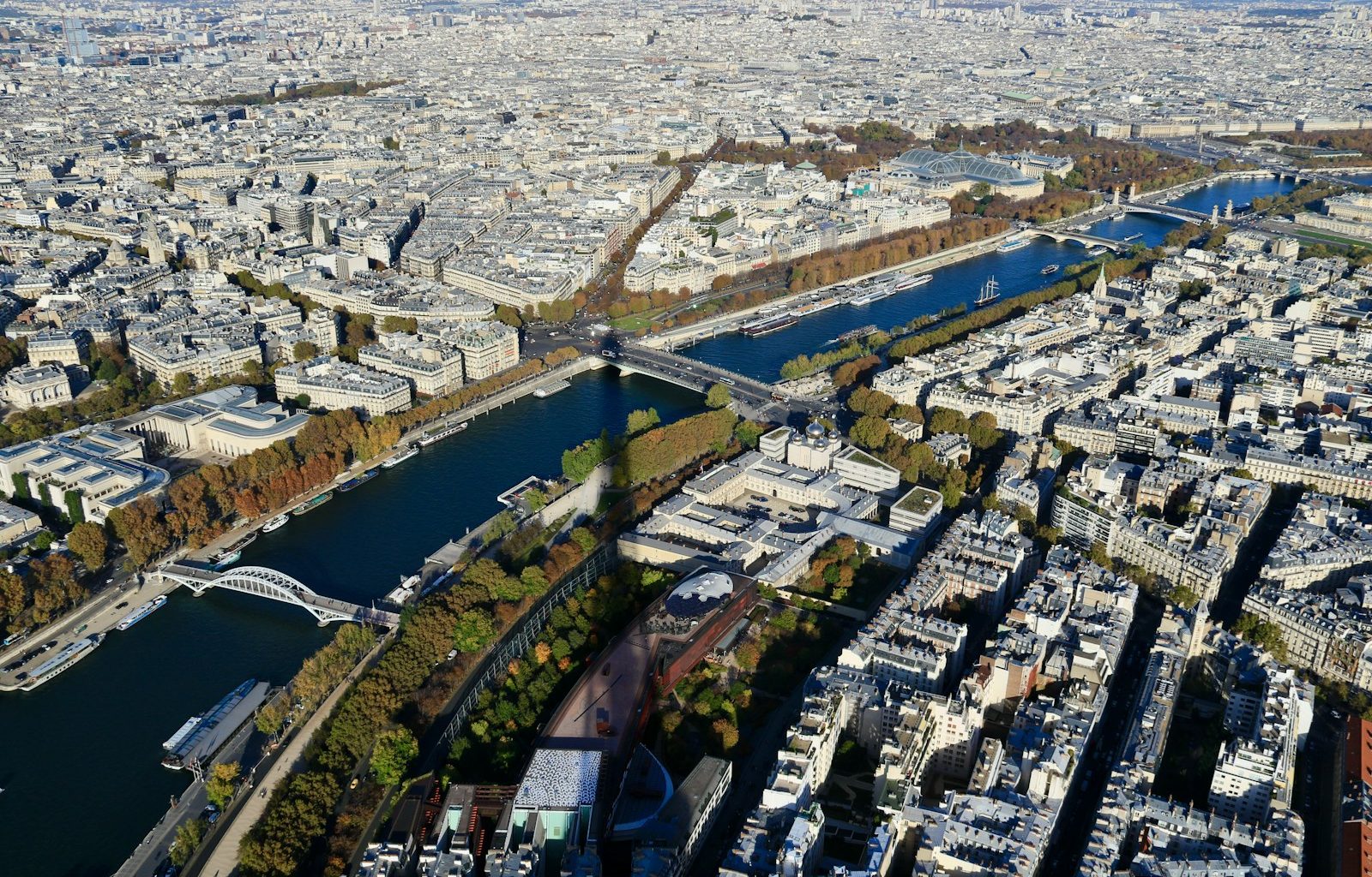 aerial view of city buildings during daytime