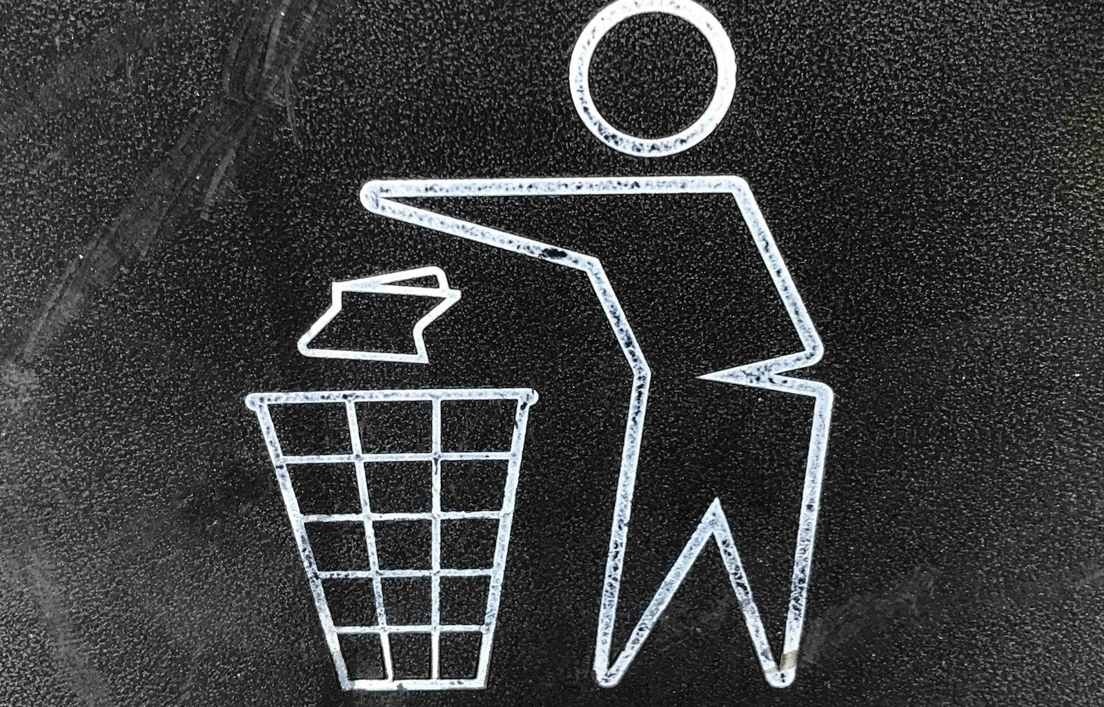 litter signage